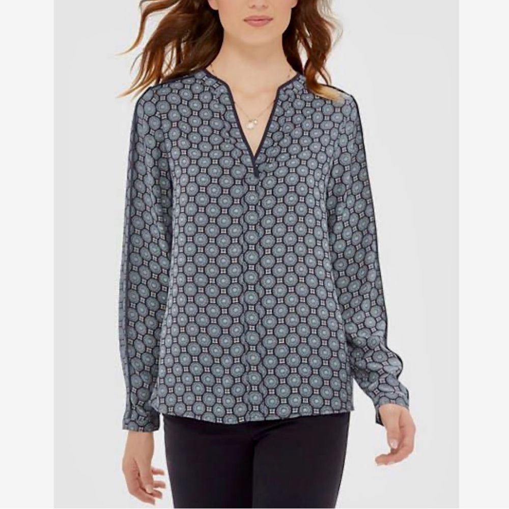 The Limited Blue Medallion Print V-Neck Long Sleeve Blouse | Size: M
